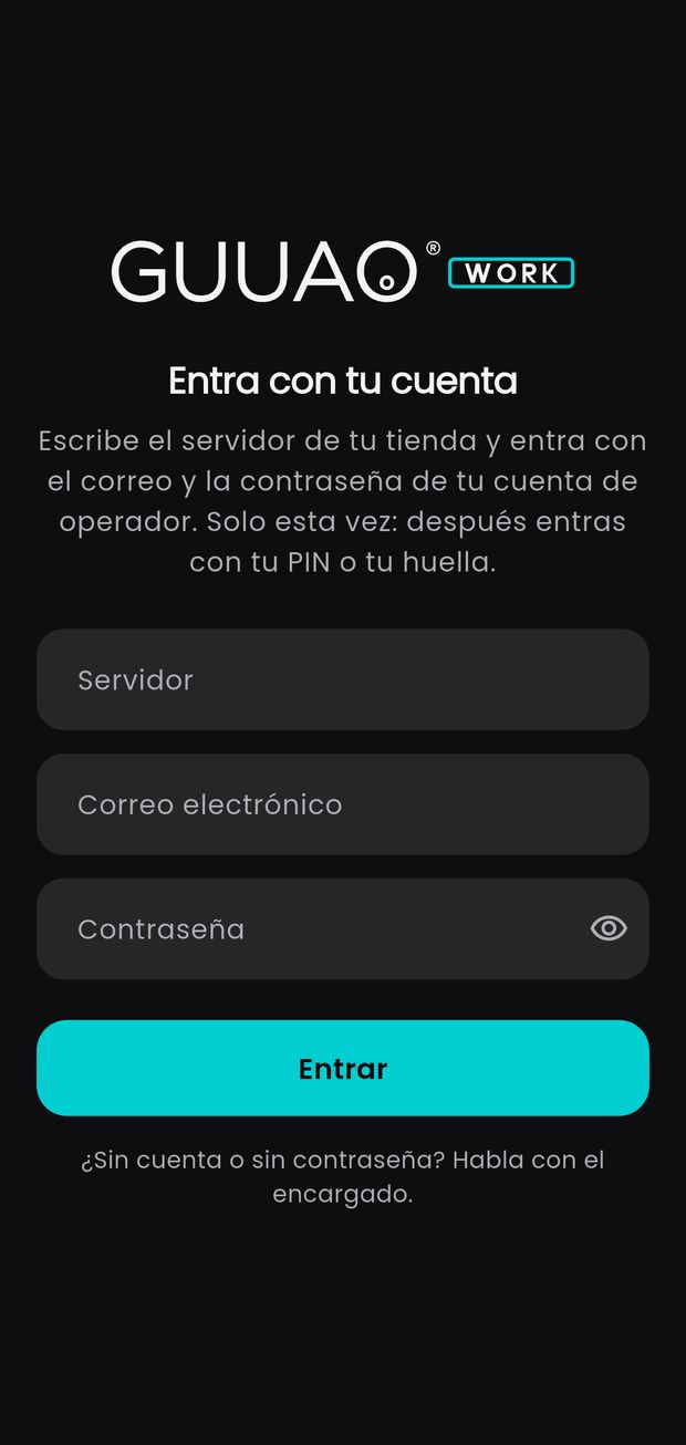La pantalla de entrada de Zentrix Work: el título «Entra con tu cuenta», los campos Servidor, Correo electrónico y Contraseña, y el botón Entrar.